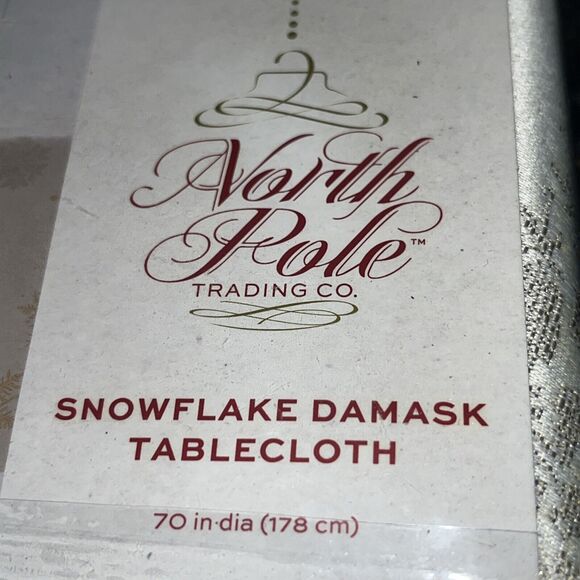 NEW North Pole Trading Co. Tablecloth Snowflake Damask 70 in Round Gold Silver - Picture 2 of 4